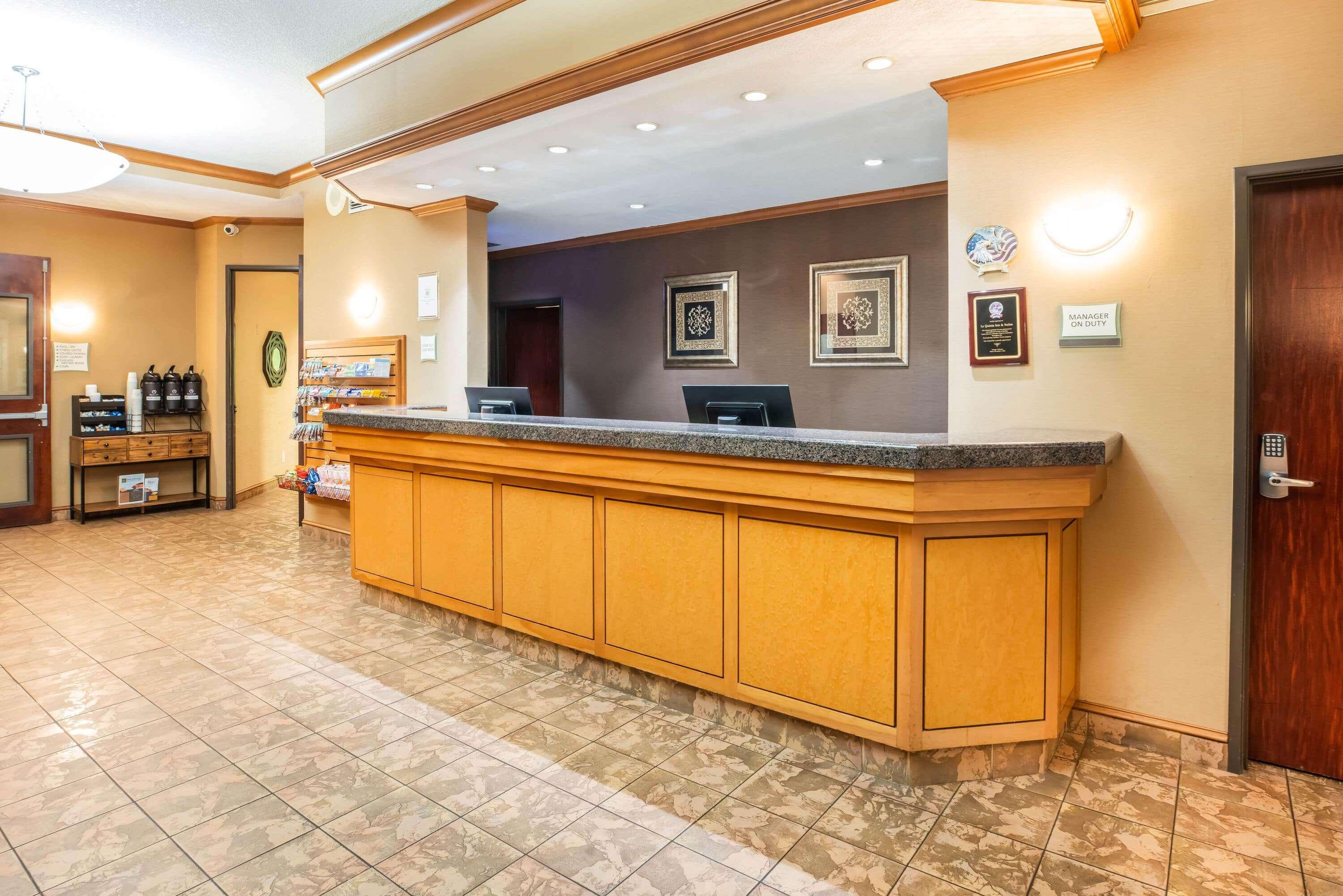 La Quinta By Wyndham Portland Airport Hotell Exteriör bild